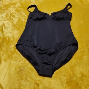 NWT Original Price Is $29 Anne Cole Black One-Piece Swimsuit